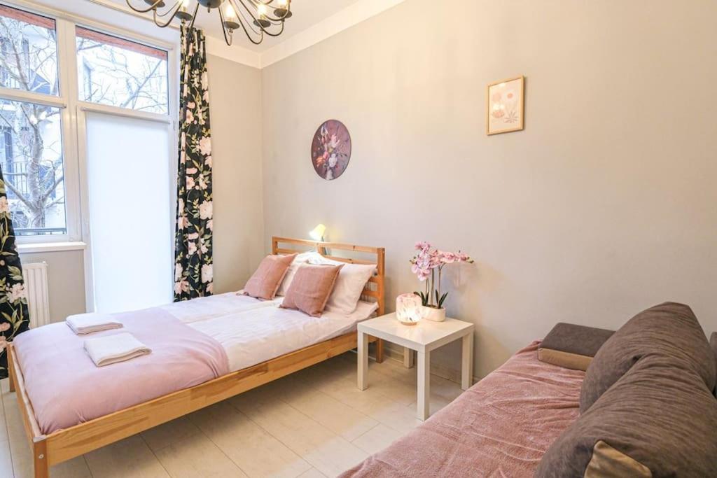Apartament The Pink Blossom *